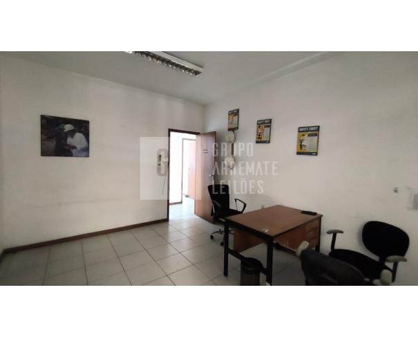 Foto de Galpão e Prédio em Terreno de 1.878,23m²