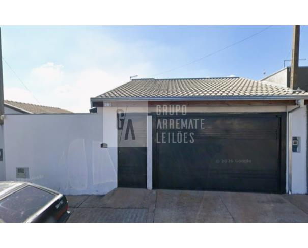 Foto de Casa com 43,74m² em terreno de 200m²