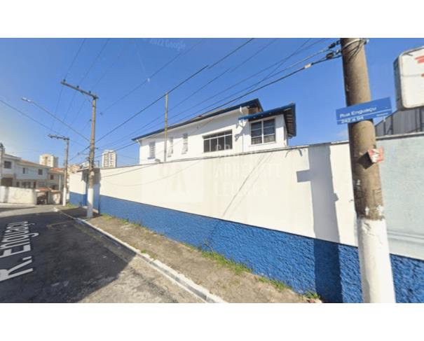 Foto de Terreno com 6.700m² com prédios comerciais