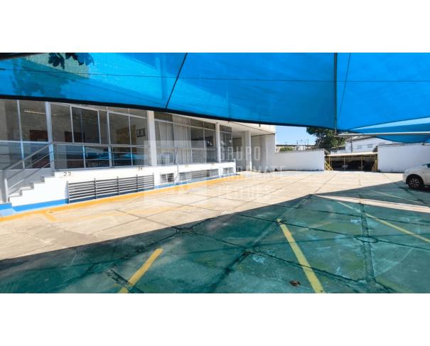 Foto de Galpão e Prédio em Terreno de 1.878,23m²