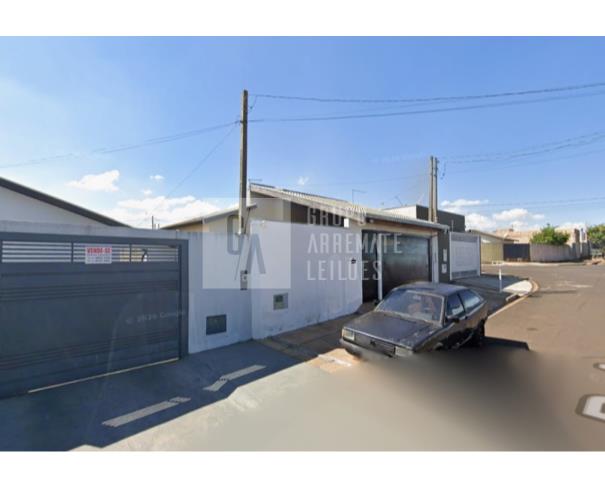 Foto de Casa com 43,74m² em terreno de 200m²